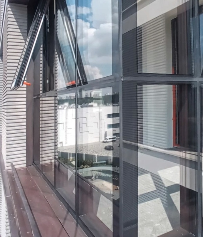 Остекление в ЖК "Остров" - улица Нижние Мнёвники Остекление в ЖК "Остров" - улица Нижние Мнёвники