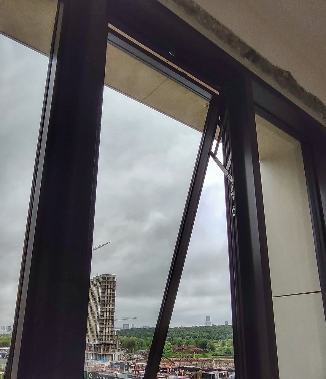 Остекление в ЖК "Остров" - улица Нижние Мнёвники Остекление в ЖК "Остров" - улица Нижние Мнёвники