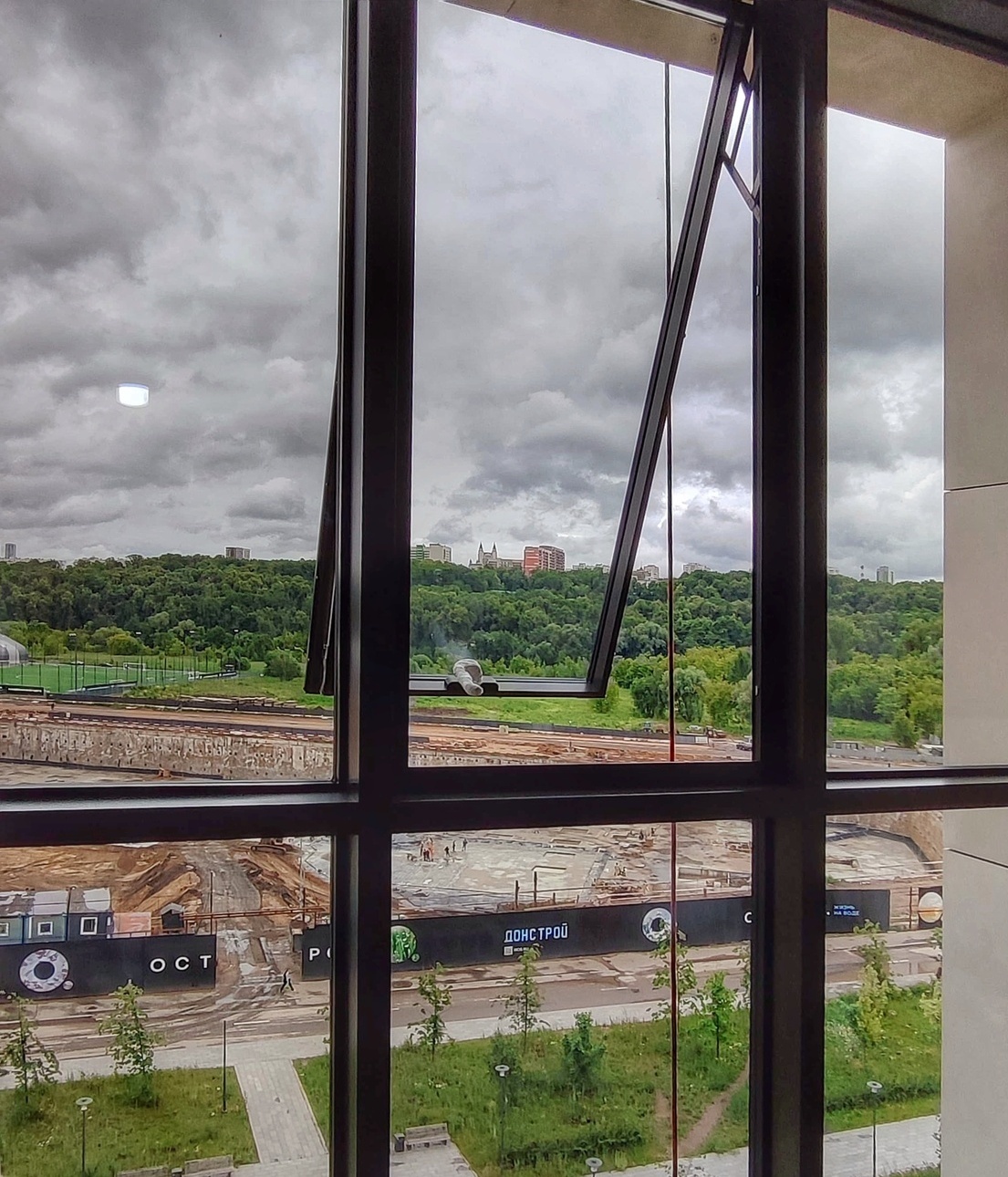 Остекление в ЖК "Остров" - улица Нижние Мнёвники Остекление в ЖК "Остров" - улица Нижние Мнёвники